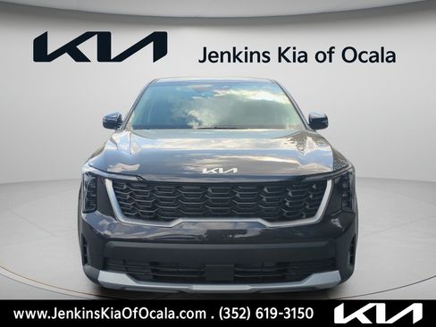 New 2026 Kia Sorento LX FWD image 9