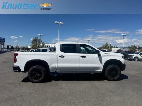 New 2026 Chevrolet Silverado 1500 ZR2 w/ ZR2 Bison Edition AWD/4WD image 8