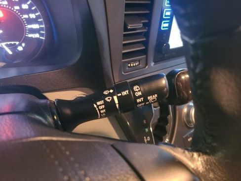 Used 2017 Toyota Sienna XLE image 22