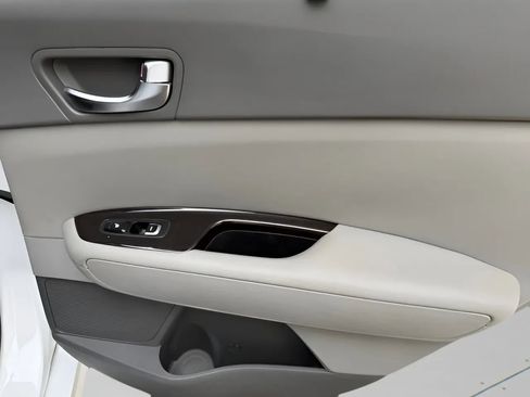 Used 2016 Kia Optima EX w/ Premium Package image 12