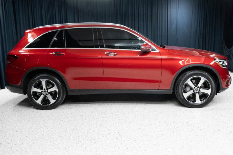 Used 2020 Mercedes-Benz GLC 300 image 4