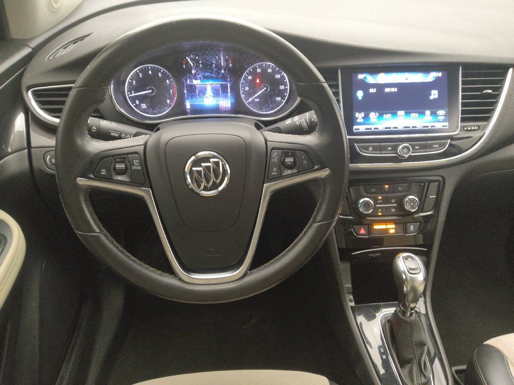 Used 2020 Buick Encore Preferred FWD image 22