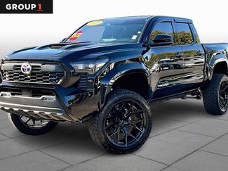 Used 2025 Toyota Tacoma TRD Sport video 1