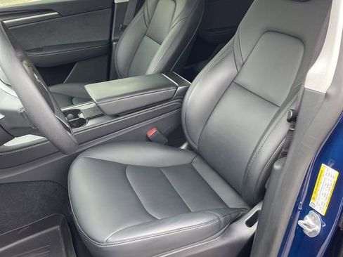 Used 2024 Tesla Model Y Performance image 11