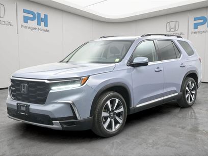 Certified 2025 Honda Pilot Touring