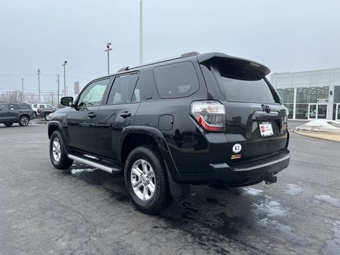 Used 2024 Toyota 4Runner SR5 Premium w/ Moonroof Package image 5