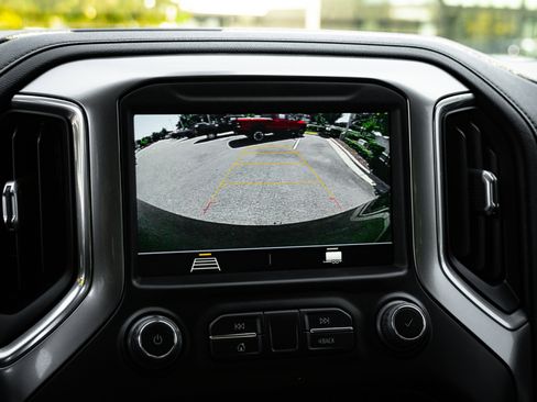 Used 2021 Chevrolet Silverado 1500 LT Trail Boss w/ Bed Protection Package image 24