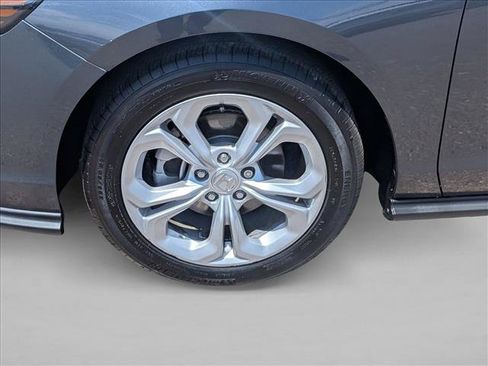 Used 2025 Honda Accord LX image 15