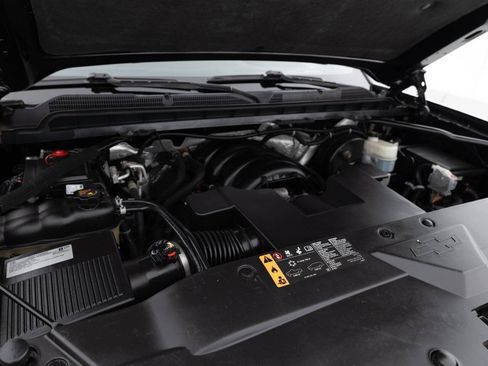 Used 2018 Chevrolet Silverado 1500 High Country AWD/4WD image 41