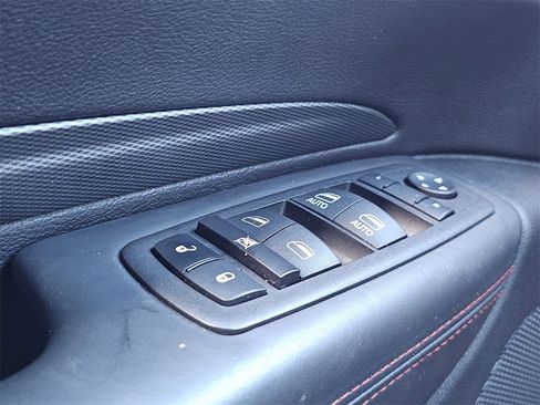 Used 2024 Dodge Durango GT image 16