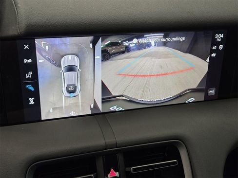 Used 2025 Porsche Taycan image 22