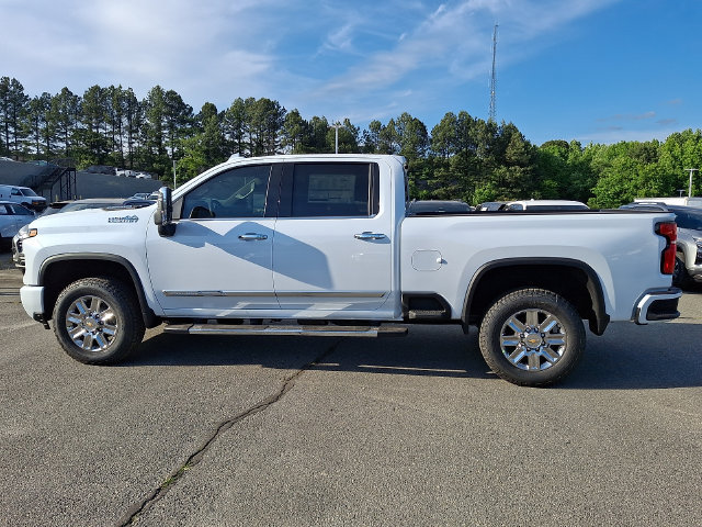 New 2026 Chevrolet Silverado 2500 High Country w/ Technology Package AWD/4WD image 4