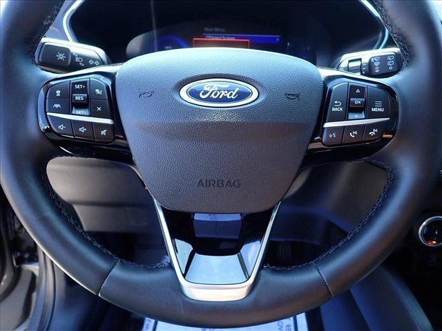 Used 2022 Ford Escape Titanium w/ Class II Trailer Tow Package AWD/4WD image 18