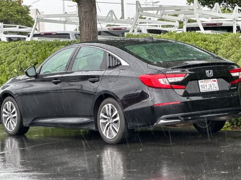 Used 2021 Honda Accord Hybrid image 6