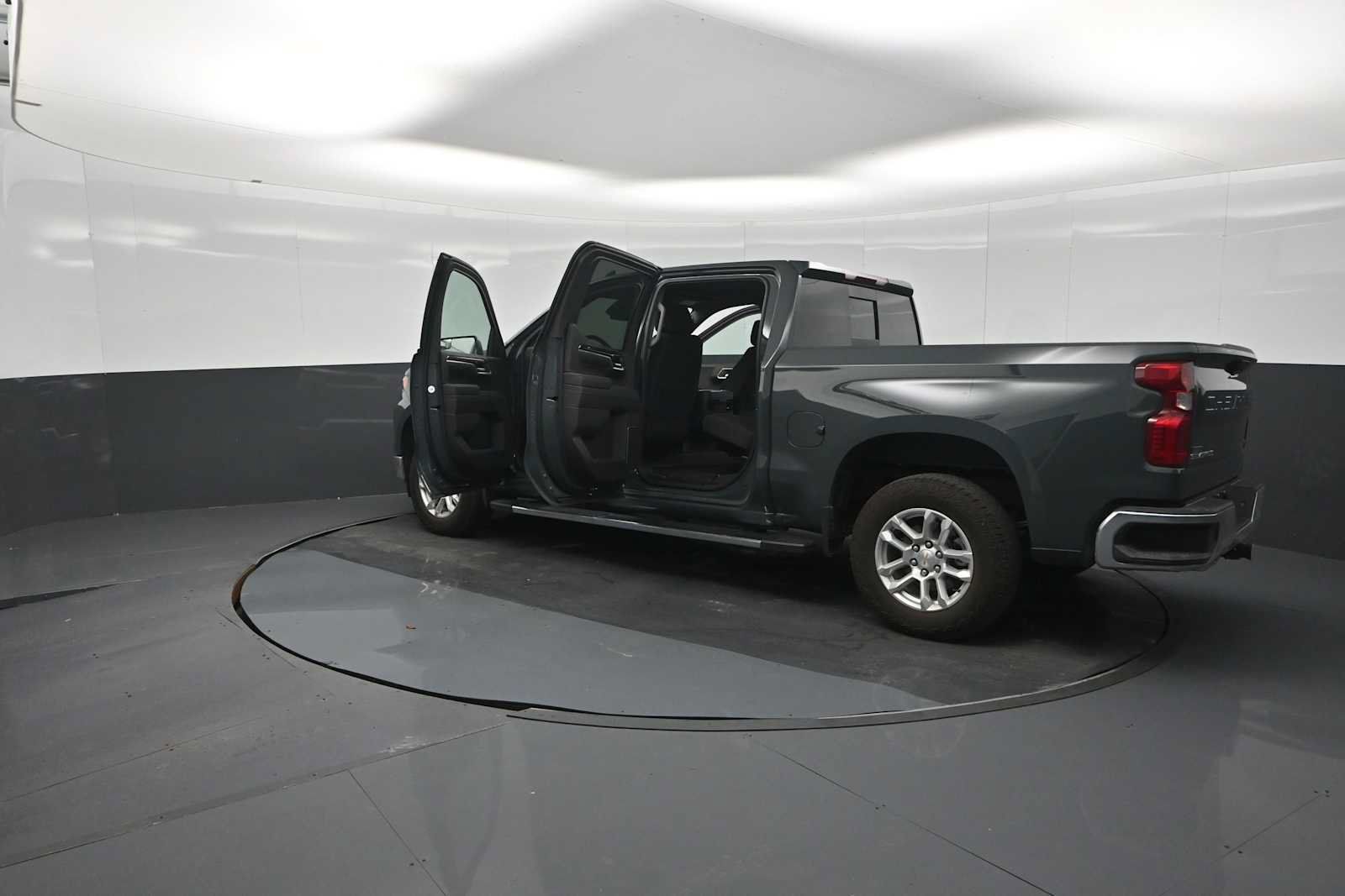 Used 2025 Chevrolet Silverado 1500 LT w/ Z71 Off-Road Package AWD/4WD image 64