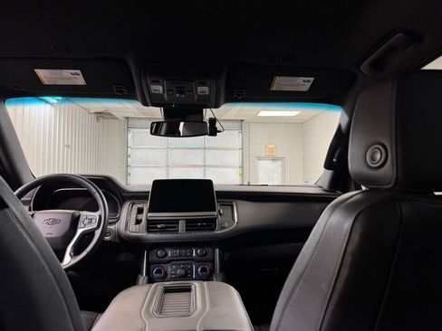Used 2024 Chevrolet Tahoe Z71 w/ Luxury Package AWD/4WD image 24