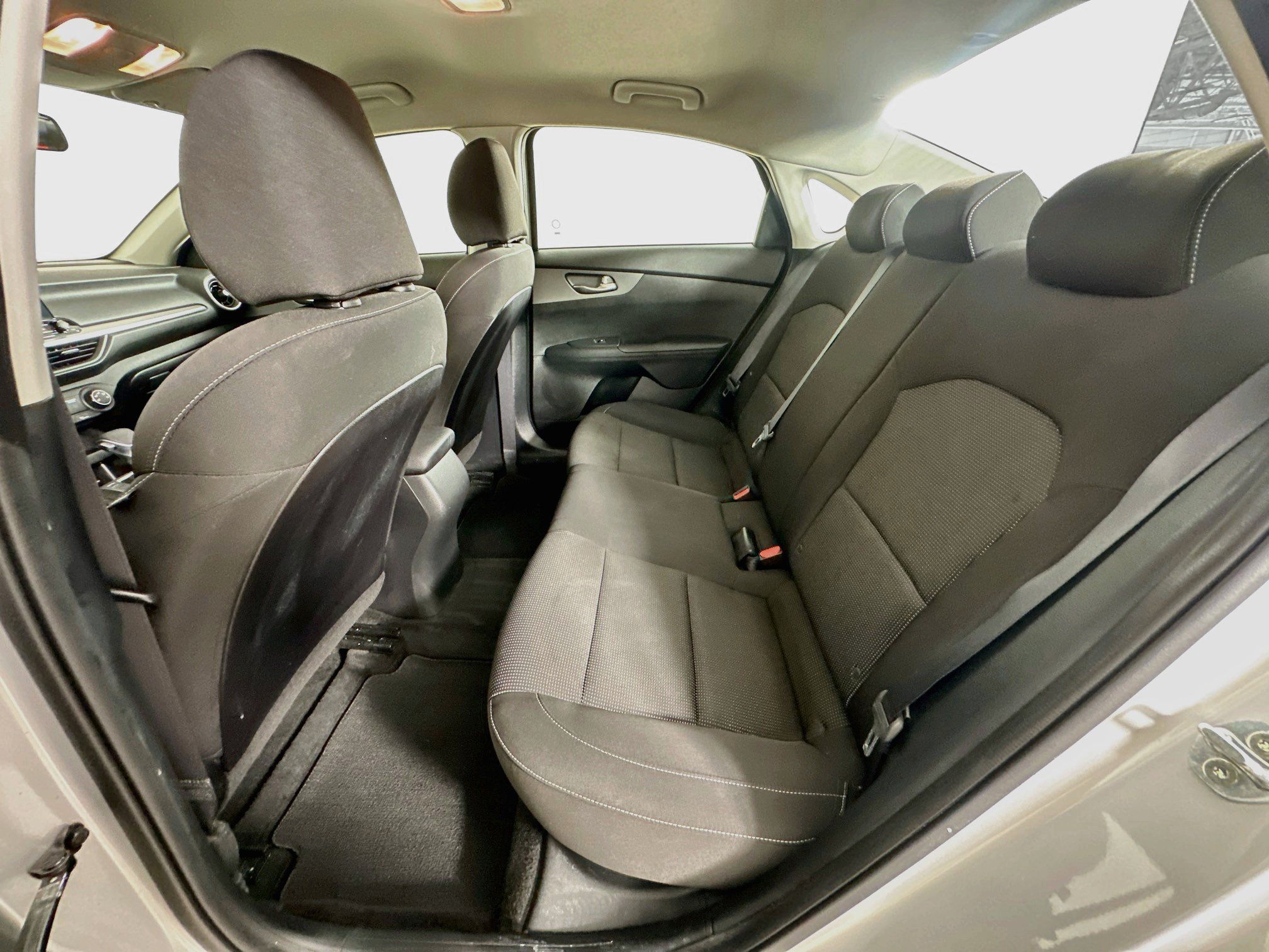 Used 2020 Kia Forte LXS FWD image 26