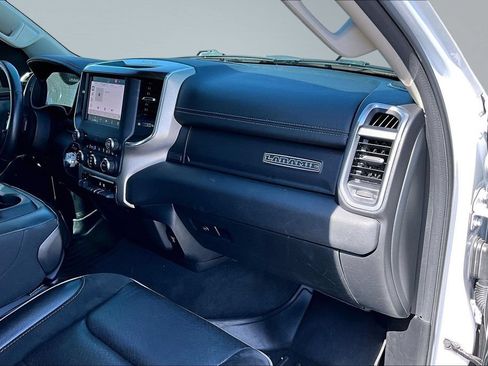 Certified 2022 RAM 1500 Laramie AWD/4WD image 17