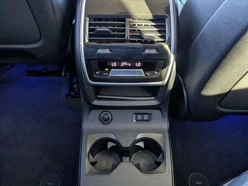 Used 2024 BMW X7 xDrive40i w/ Premium Package image 20