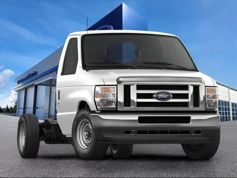 New 2025 Ford E-350 and Econoline 350 Super Duty w/ Power Equipment Group image 26