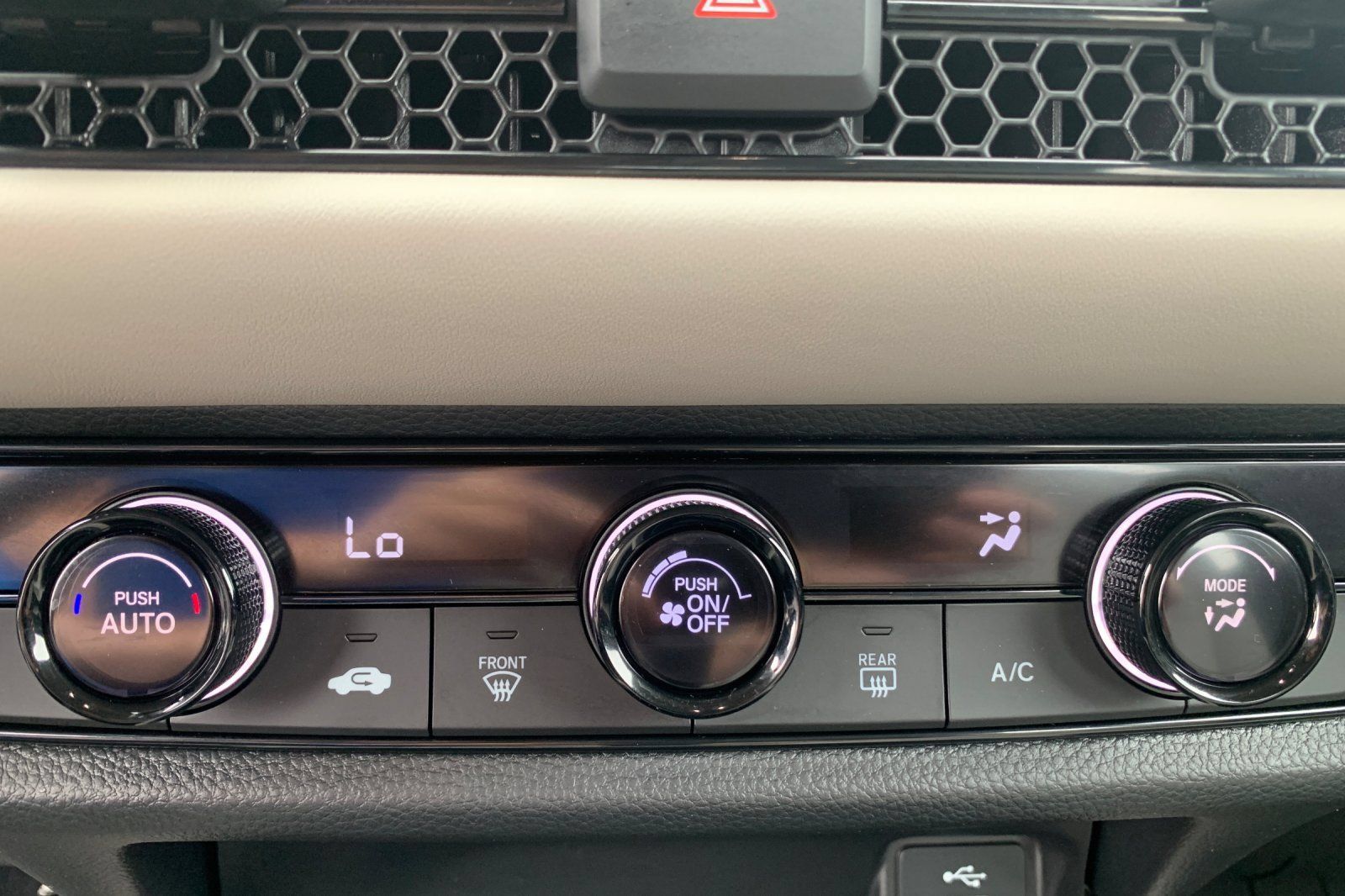 Used 2025 Honda HR-V LX image 25