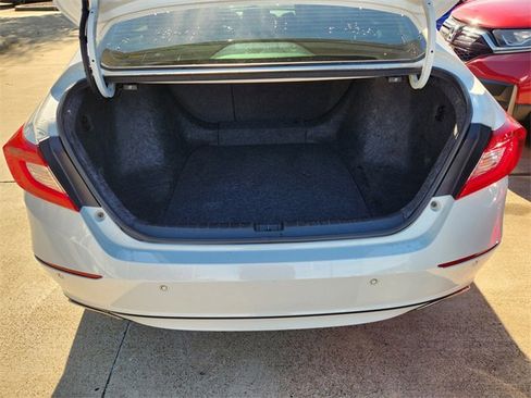 Certified 2022 Honda Accord Touring image 18