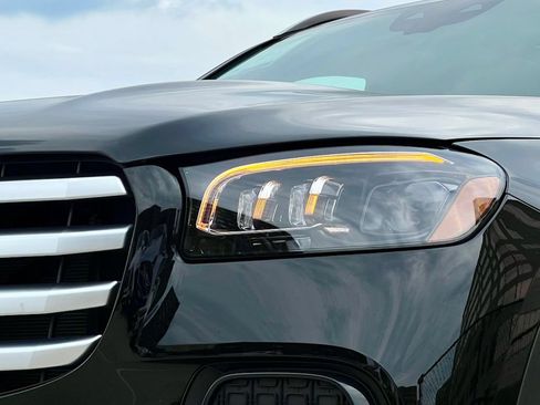 Certified 2026 Mercedes-Benz GLS 450 4MATIC image 5
