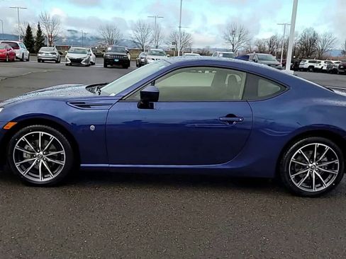 Used 2019 Toyota 86 image 5