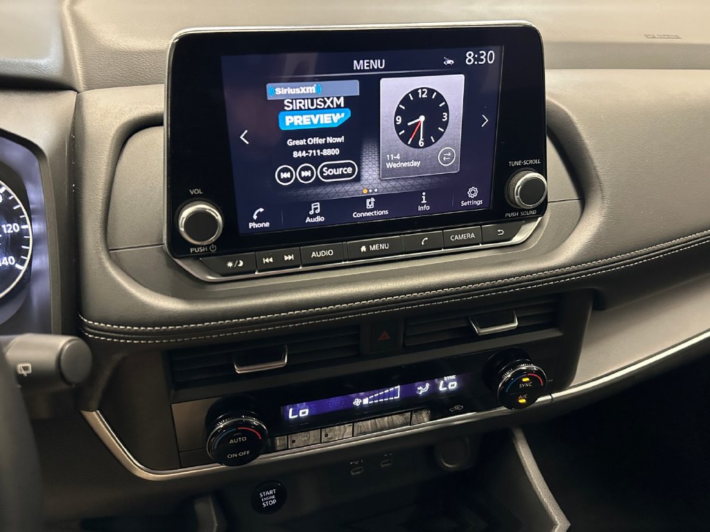 Used 2025 Nissan Rogue SV AWD/4WD image 19