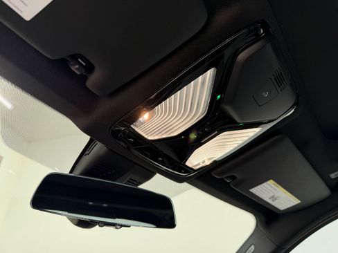 Used 2023 BMW M3 Sedan w/ Parking Assistance Package image 19