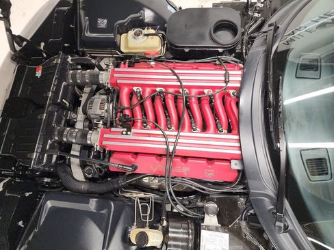 Used 1996 Dodge Viper RT/10 image 32