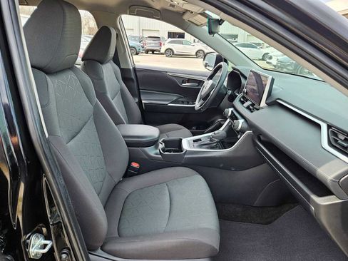 Used 2023 Toyota RAV4 XLE image 22