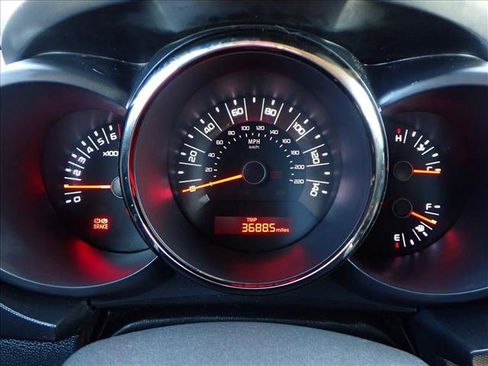 Used 2011 Kia Soul + w/ Audio Pkg image 25