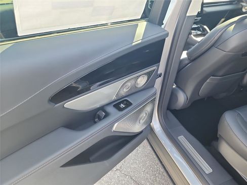 New 2026 Lincoln Nautilus Reserve image 17