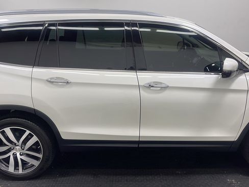 Used 2018 Honda Pilot Elite image 22