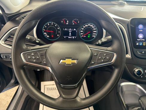 Used 2024 Chevrolet Malibu LT FWD image 15