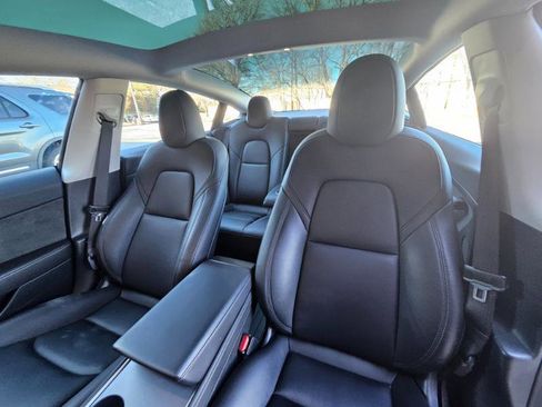 Used 2023 Tesla Model 3 Standard Range image 31