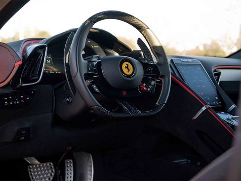 Used 2024 Ferrari Roma Spider image 15