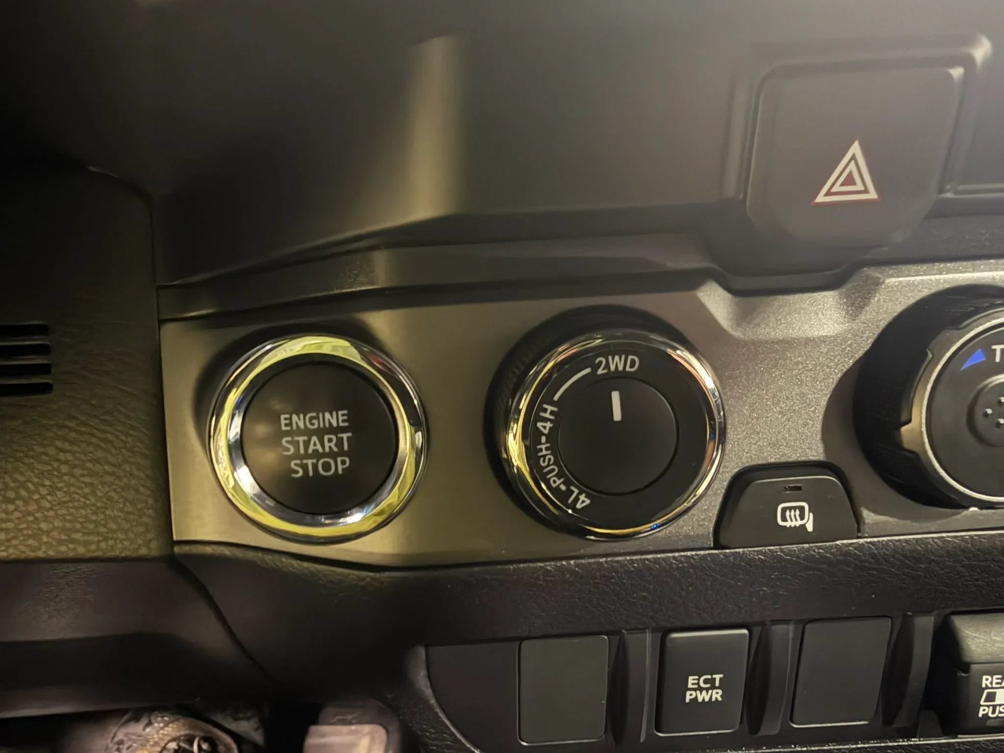 Used 2021 Toyota Tacoma TRD Off-Road AWD/4WD image 28