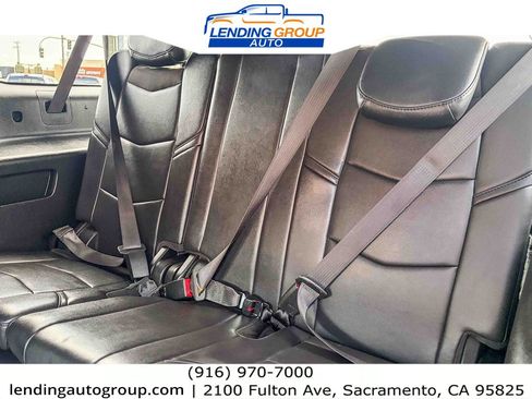Used 2019 Cadillac Escalade ESV Premium Luxury AWD/4WD image 18