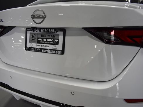 Certified 2025 Nissan Sentra S FWD image 12