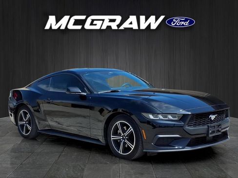 Used 2024 Ford Mustang Coupe RWD image 5