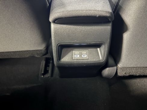 Used 2024 Toyota Corolla LE image 8