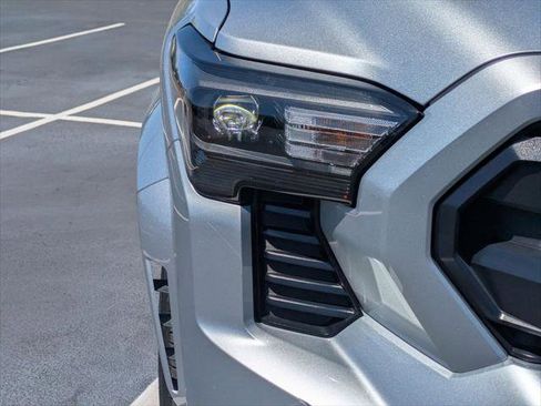 Certified 2025 Toyota Tacoma SR image 10