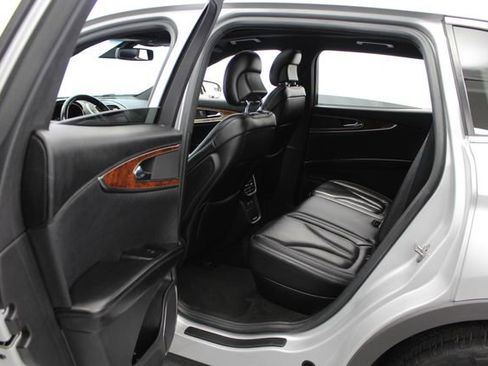 Used 2018 Lincoln MKX Select w/ Lincoln MKX Climate Package FWD image 20