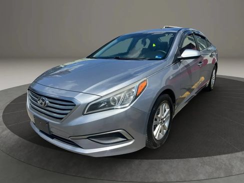 Used 2017 Hyundai Sonata SE FWD image 1
