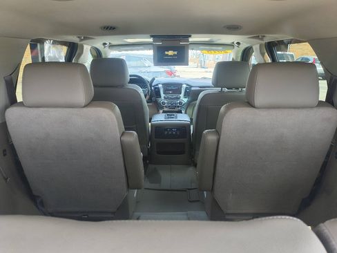 Used 2018 Chevrolet Tahoe Premier AWD/4WD image 11