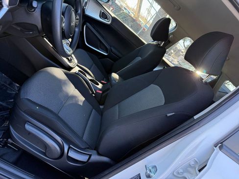 Used 2025 Kia Soul LX w/ LX Technology Package image 21