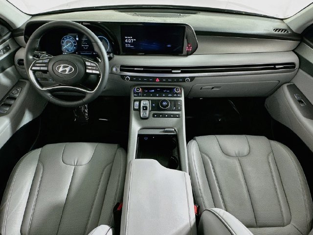 Used 2023 Hyundai Palisade SEL w/ Premium Package FWD image 14