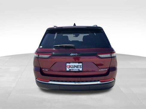 Used 2023 Jeep Grand Cherokee Limited AWD/4WD image 8